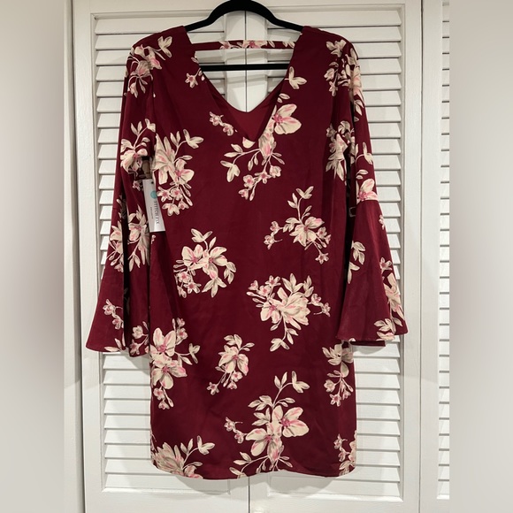 NWT Collective Concepts Womens Dress Wine Color Floral Bell Sleeve Popover - Picture 3 of 6